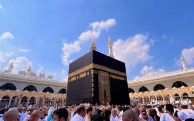 Trik Hemat Umroh Mandiri: Dari Tiket, Hotel, hingga Transportasi Lokal (Panduan 2025)